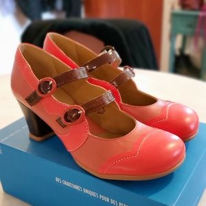 Orange Fluevog Marcello Operettas size 9.5